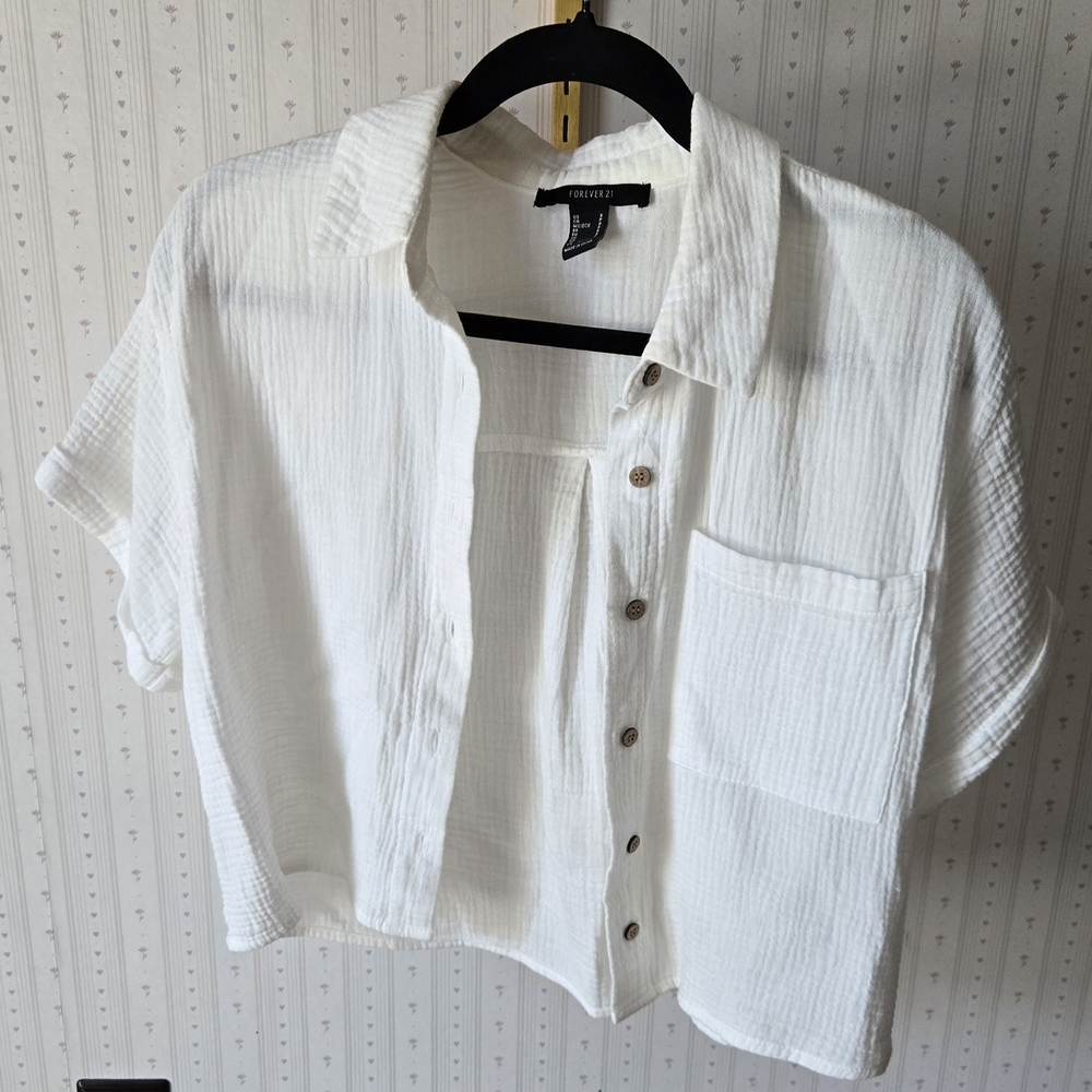 Forever 21 Cream Textured Short Sleeve Blouse
